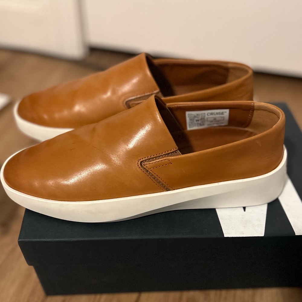Wolf and Shepherd Cruise Slip on. Size 7